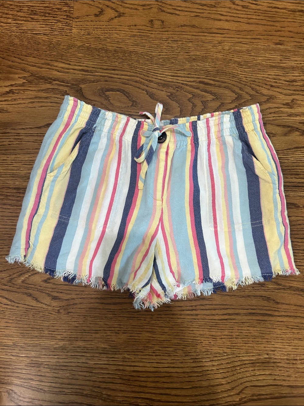 True Craft Pastel Multistripe Drawstring shorts with zipper front   Size XS